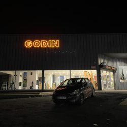 2 magasins en Occitanie